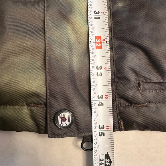 Volcom Size 2XL Stone Falling Down Ski Snowboard Jacket Green Camo Zip Snap Hood - Picture 10 of 11
